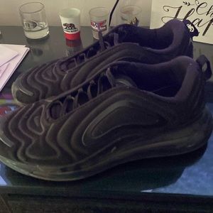 Black Nike airmax 720 worn prolly 5 times, great shoe